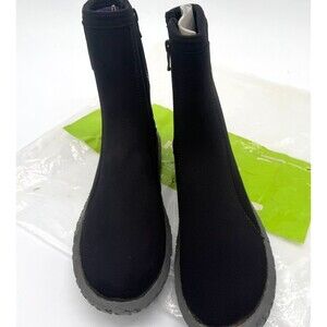 Akona Adventure Gear 6mm Neoprene Scuba Diving Boots - Size 8 - AKBT362